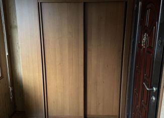 Сдается в аренду 3-ком. квартира, 54 м2, Сочи, улица Ульянова, 53, микрорайон Черемушки