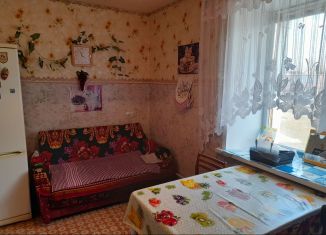 Продается 1-комнатная квартира, 39 м2, поселок Октябрьский, улица Ленина