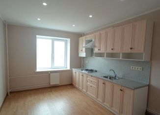 Сдается в аренду двухкомнатная квартира, 67.1 м2, деревня Мокшино, Солнечная улица, 87