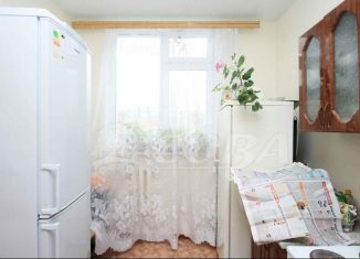 Продаю двухкомнатную квартиру, 52 м2, Ялуторовск, улица Менделеева, 3А