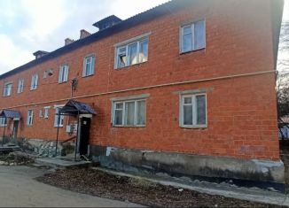 Продаю 2-ком. квартиру, 43.2 м2, Таруса, улица Горького, 3