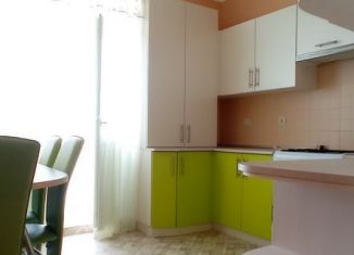 Сдается 2-комнатная квартира, 59 м2, Ставрополь, улица Рогожникова, 13, микрорайон Перспективный