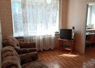 Продается 4-ком. квартира, 68 м2, Оханск, улица Ленина, 79