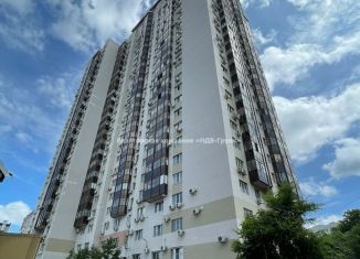 Сдается 4-комнатная квартира, 110 м2, Хабаровский край, улица Гайдара, 13