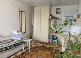 Продается однокомнатная квартира, 32 м2, село Бархатово, улица Гагарина, 2