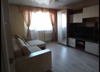 Продам 2-ком. квартиру, 42 м2, Благовещенск, улица Мухина, 18/2
