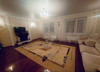 Продажа трехкомнатной квартиры, 101.1 м2, Старый Оскол, микрорайон Степной, 19