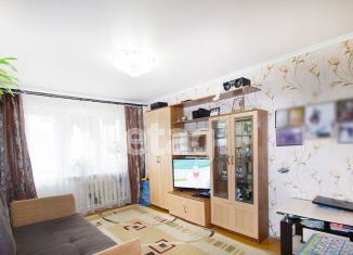 Продам 2-ком. квартиру, 46 м2, Калуга, Карачевская улица, 1