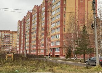 Продам двухкомнатную квартиру, 54 м2, Йошкар-Ола, микрорайон Спортивный, улица Воинов-Интернационалистов, 32