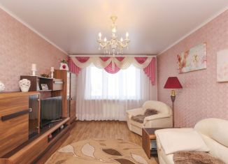 Продается 3-комнатная квартира, 74.4 м2, село Азово, Российская улица, 45