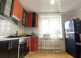 Продам 3-комнатную квартиру, 67 м2, Симферополь, Железнодорожная улица, 4, Железнодорожный район
