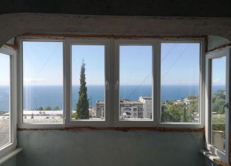 Продам 2-комнатную квартиру, 54.7 м2, посёлок городского типа Кореиз, Родниковая улица, 14к1