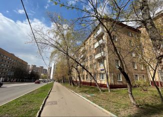 Продаю двухкомнатную квартиру, 41 м2, Москва, улица Маршала Новикова, 18, метро Щукинская