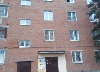 Продается 3-комнатная квартира, 62 м2, Куровское, Коммунистическая улица