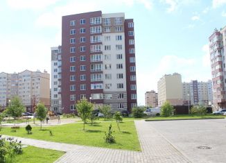 Продам трехкомнатную квартиру, 86 м2, Калининград, Кипарисовая улица, 2