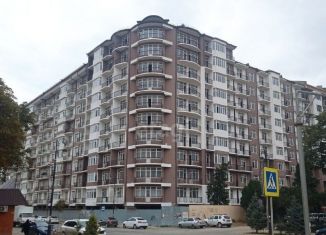 Продам 4-комнатную квартиру, 150 м2, Дербент, улица Гейдара Алиева, 13Б