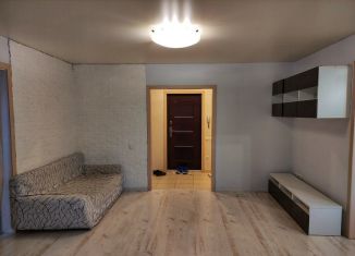 2-комнатная квартира в аренду, 60 м2, Челябинская область, улица Сулимова, 92А