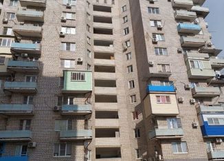 Сдаю трехкомнатную квартиру, 75.5 м2, Астраханская область, Бульварная улица, 14