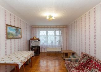 Продажа 3-комнатной квартиры, 60 м2, Тобольск, 9-й микрорайон, 5Б