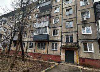 Продается 3-комнатная квартира, 56.3 м2, Серпухов, улица Захаркина, 7А