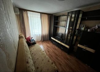 Продам двухкомнатную квартиру, 41 м2, Ростовская область, улица Щаденко, 87