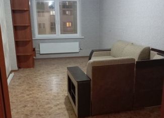 Сдам двухкомнатную квартиру, 61.6 м2, Екатеринбург, улица Краснолесья, 103