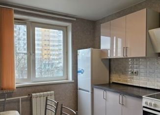 Однокомнатная квартира в аренду, 35 м2, Москва, Интернациональная улица, 2