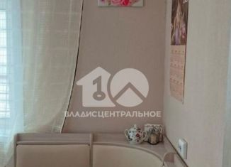 Сдам в аренду однокомнатную квартиру, 38 м2, Новосибирск, улица Олеко Дундича, 15
