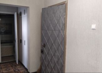 Сдаю двухкомнатную квартиру, 52 м2, Вологодская область, улица Краснодонцев, 98