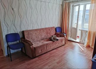 Сдам 4-комнатную квартиру, 60 м2, Иркутск, Севастопольская улица, 249