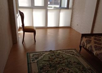 Сдается в аренду 2-комнатная квартира, 100 м2, Дагестан, улица Хаджи Булача, 8Д