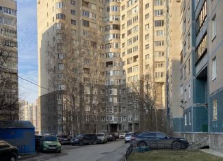 Однокомнатная квартира на продажу, 38 м2, Санкт-Петербург, Комендантский проспект, 42к1, Комендантский проспект