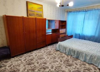 3-комнатная квартира в аренду, 69 м2, Крым, улица Первушина, 28