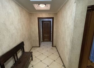 Сдам 2-комнатную квартиру, 65.4 м2, Улан-Удэ, улица Бабушкина, 178
