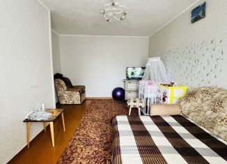 Продается двухкомнатная квартира, 40 м2, Туймазы, улица Комарова, 31А