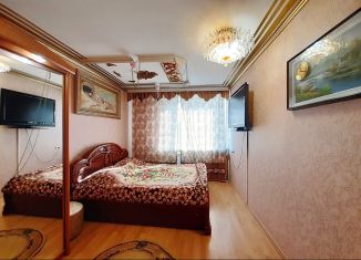 Трехкомнатная квартира на продажу, 68 м2, Алтайский край, Военный городок, 188