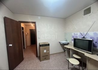 Продается 1-комнатная квартира, 32 м2, Кыштым, улица Челюскинцев, 54