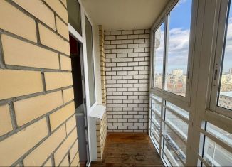 Продается 1-комнатная квартира, 40.3 м2, Екатеринбург, улица Бакинских Комиссаров, 95, улица Бакинских Комиссаров