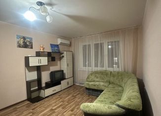 Сдача в аренду однокомнатной квартиры, 40 м2, Краснодар, улица им. Героя Яцкова И.В., микрорайон Восточно-Кругликовский