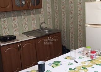 Продаю 1-ком. квартиру, 33 м2, Грозный, улица А-К.Б. Арсаханова, 4