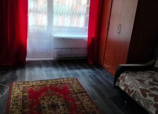 Сдаю в аренду трехкомнатную квартиру, 57 м2, поселок городского типа Черемушки, посёлок городского типа Черёмушки, 39