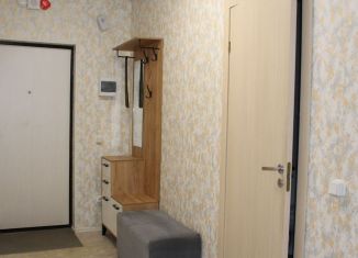 Сдается 2-комнатная квартира, 61 м2, Оренбургская область, улица Ткачёва, 16/3