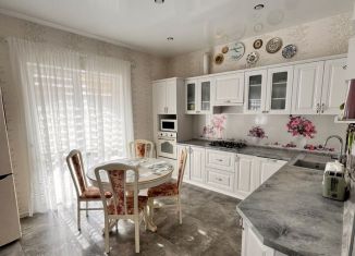 Дом на продажу, 162 м2, Кинель, улица Елшняги, 52