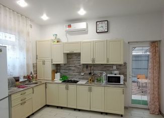 Сдаю дом, 40 м2, Ейск, Орловская улица, 36