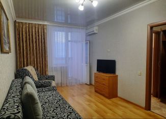 Сдаю в аренду однокомнатную квартиру, 40 м2, Севастополь, проспект Октябрьской Революции, 20