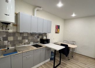 Сдаю 2-ком. квартиру, 45 м2, Сочи, улица 20 Горнострелковой дивизии, 40Б, микрорайон Бытха