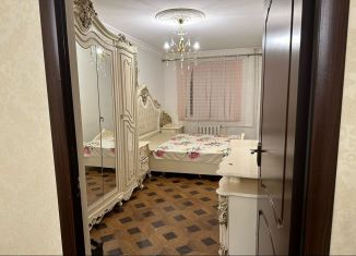 Сдам в аренду 2-комнатную квартиру, 58 м2, Грозный, улица Иоанисиани, 22, 1-й микрорайон