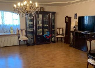 Продажа 4-комнатной квартиры, 148.3 м2, Астрахань, улица Сен-Симона, 42к3