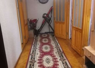 Продам 4-ком. квартиру, 100 м2, Хасавюрт, улица Пушкина, 54