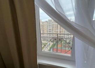 Продам 1-ком. квартиру, 37 м2, Сочи, улица Калараша, 64/13, ЖК Семейный